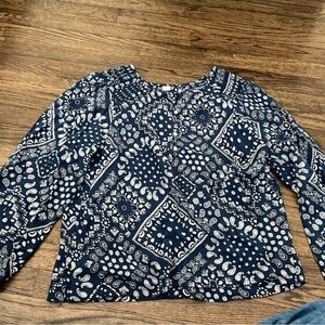 Old Navy Women's Blue Patterned Blouse